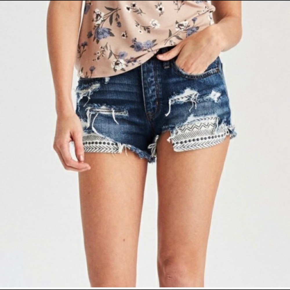 American Eagle Hi-Rise Distressed Denim Short Sz 4
